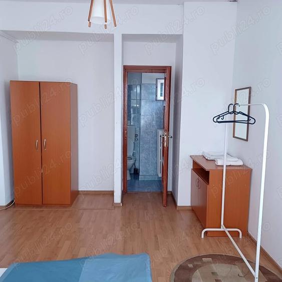 Piata Romana . Proprietar, vand apartament 2 camere, semidecomanda - 6