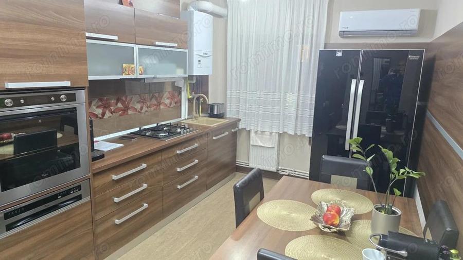 Vand apartament de 3 camere decomandat in Deva, zona I. Creanga, (Maresal Averescu), mobilat - 2