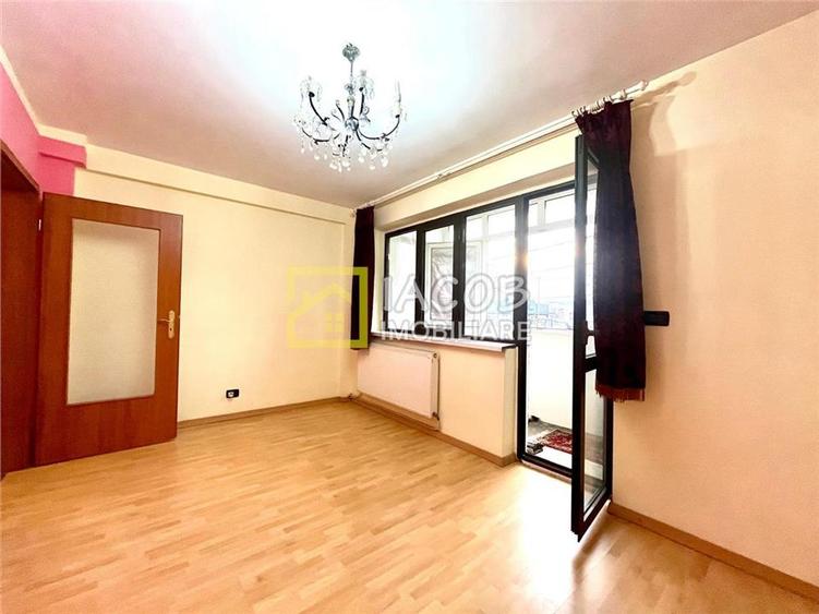 Apartament 3 camere decomandate, etaj 1, str. Narciselor 15, Bacau - 6