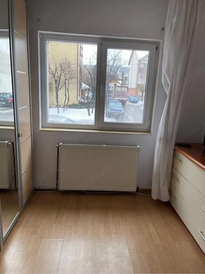 vand apartament cu 3 camere - 1