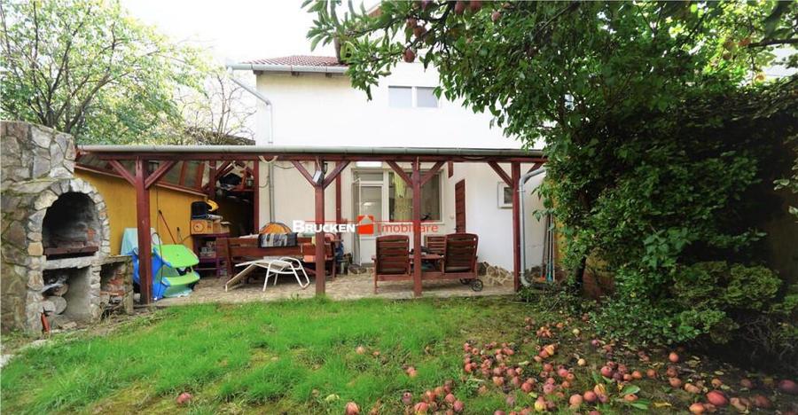 DUPLEX IN CARTIERUL ONCEA CU PARCARE SI CURTE - 2