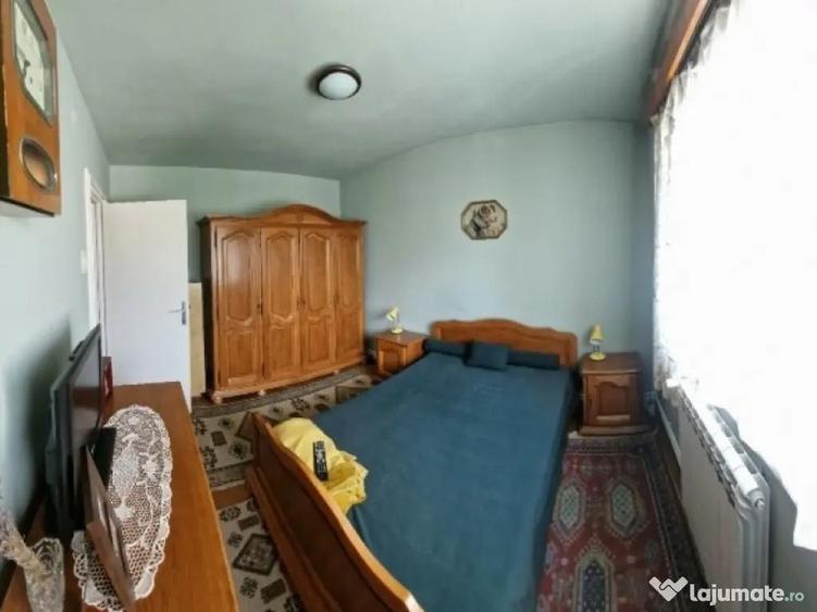 Apartament Cu 3 Camere Semidecomandate - etaj 1 Zona Areni - 4