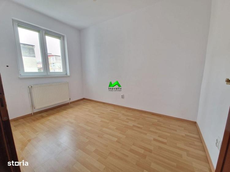 Apartament de vanzare 3 camere Sibiu Cisnadie - 2