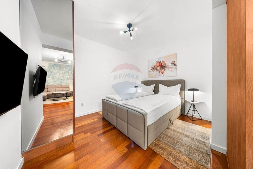 Casa de vanzare cu pozitionare strategica - strada Republicii - 16