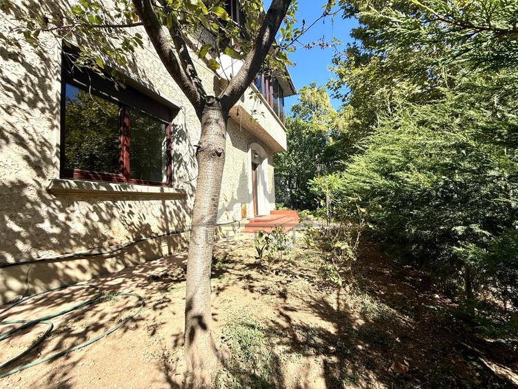 Vila in cartierul Primaverii ideala pentru investitie Certificat Urbanism P+2+3R - 25