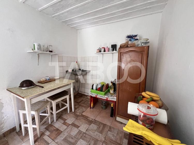 Casa de vanzare 4 camere 2 bai 1162 mp de curte si gradina in Toderita - 10