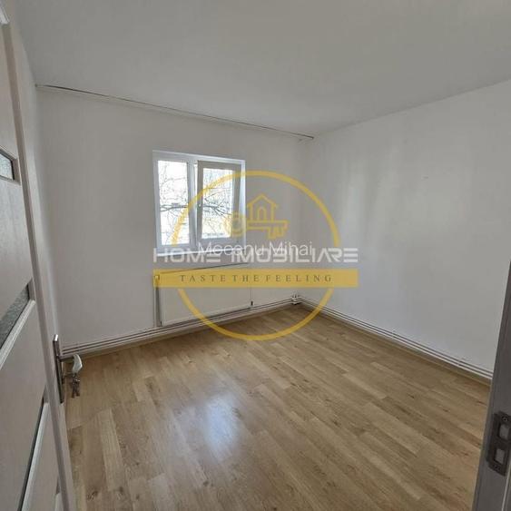 Etaj 2, Fara Risc, 2 camere semidecomandat zona Alexandru-Pta Voievozilor Etaj 2, Fara Risc, 2 camere semidecomandat zona Alexandru-Pta Voievozilor
