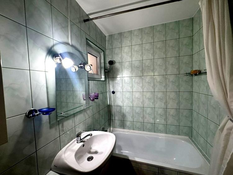 Vanzare apartament 2 camere decomandat Cornisa Bistritei - stare foarte buna - 8
