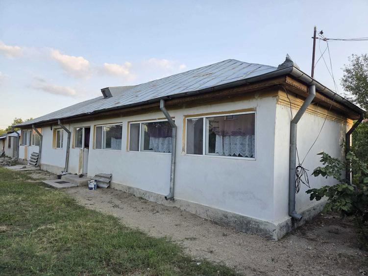 Casa de vinzare in comuna NANOV - 3
