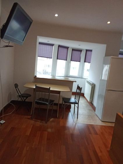 Inchiriez garsoniera - 6