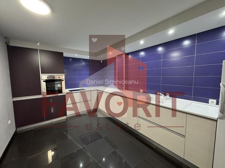 Langa Iulius Town. Renovat. Cu centrala proprie