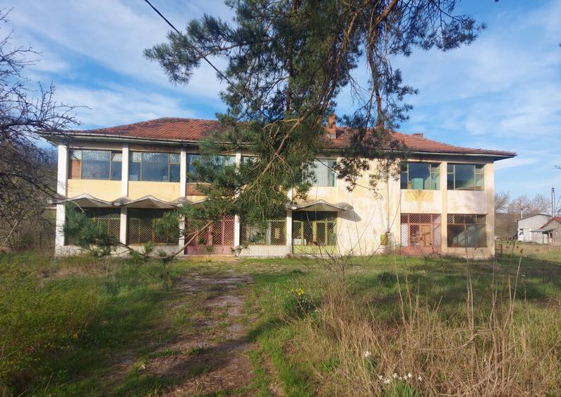 Imobil Cu Teren Si Anexe, Cocu, Jude?ul Arges - 1