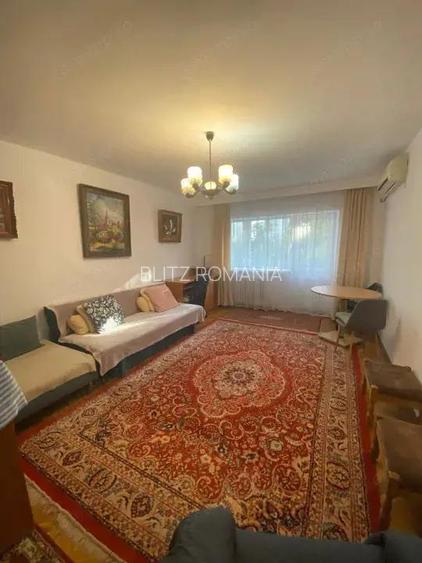 Apartament de vanzare, 3 camere, 115 mp, etaj 1 +garaj, zona centrala, Baia Mare Apartament de vanzare, 3 camere, 115 mp, etaj 1 +garaj, zona centrala, Baia Mare