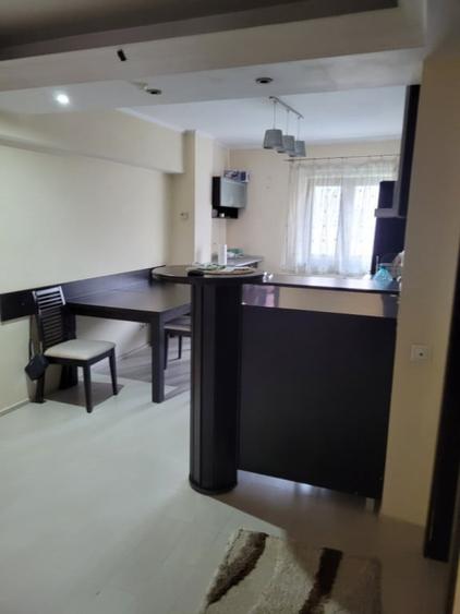 Apartament 4 camere, langa tribunal. - 2