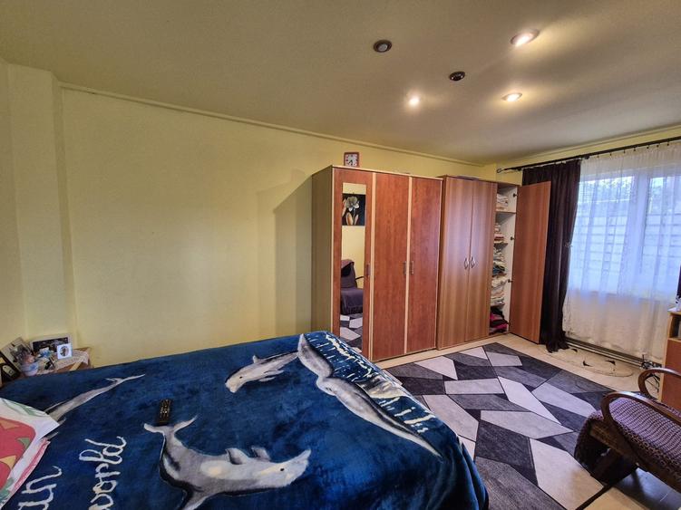 PALAZU MARE APROAPE DE LAC VILA P+1E SI TEREN 1.400 MP. IDEAL REZIDENTIAL - 5