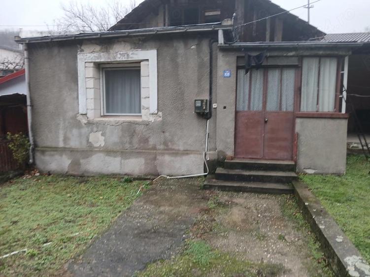 Casa in Moldova Noua Cara?-Severin - 1