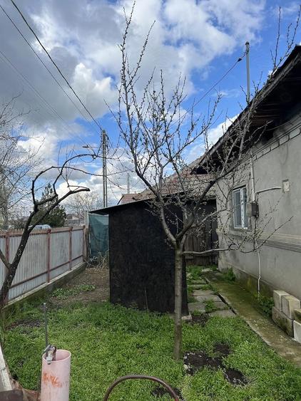 Casa de vanzare in Lehliu Gara - curte 300 mp - 4