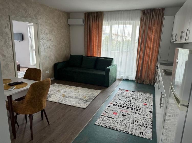 Apartament cu 2 camere semidecomandat în Odăile