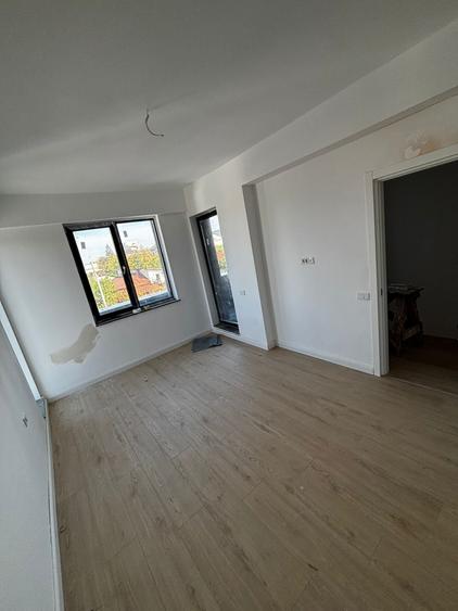 Triplex superb cu 3 apartamente individuale pe 2 nivele P+1+2E in Bucurestii Noi - 8