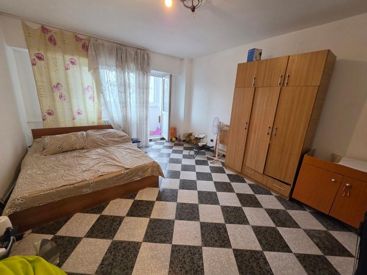 Piata Muncii, 5 minute metrou, pe Apostol Margarit, bloc 1987, reabilitat - 5