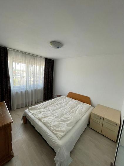 Inchiriez apartament 2 camere zona garii - 1