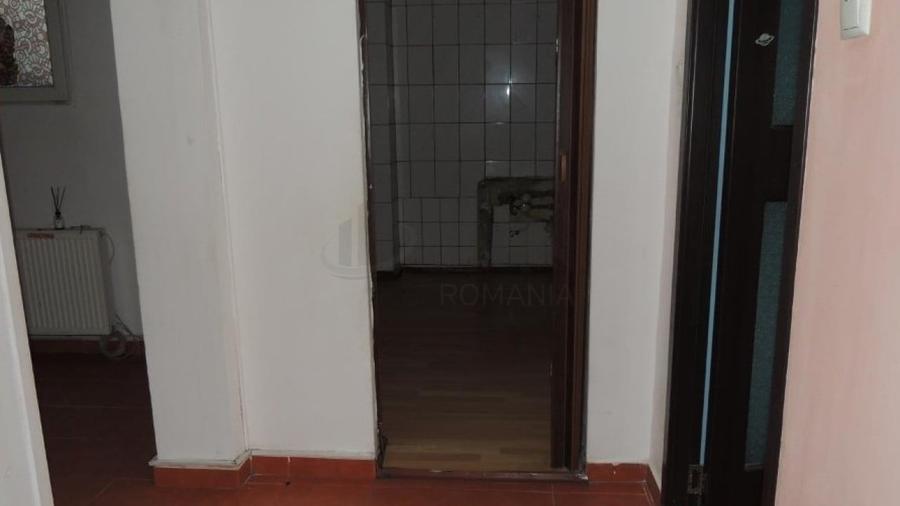 REA1018262 Apartament 4 Camere de Vanzare Zona Lacul Tei Sector 2 - 7