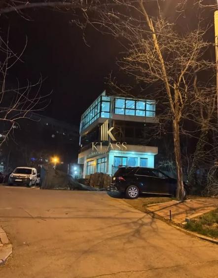 Spatiu comercial 380 mp parter, demisol, etaj, zona Titan - 2