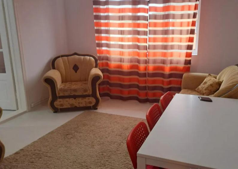 Apartament 2 camere, 42 mp, zona Hotvon - 1