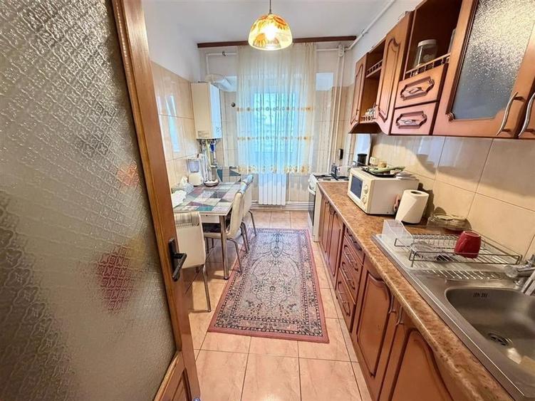 Apartament 3 camere, etaj 7/8, zona ultracentrala, 72mp, mobilat partial - 4