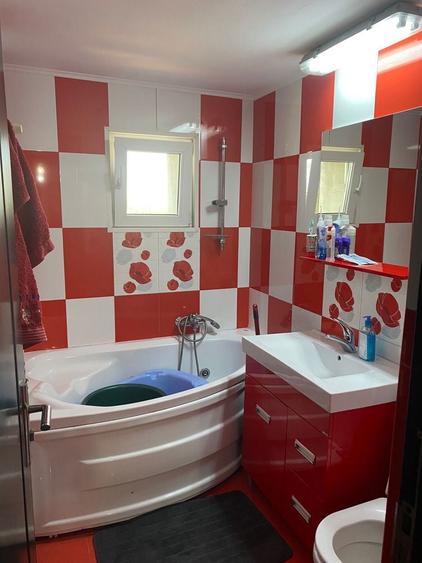 Inchiriez apartament 3 camere Alexandria - 2