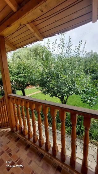 Casa de vanzare, centru, in zona foarte linistita. - 1