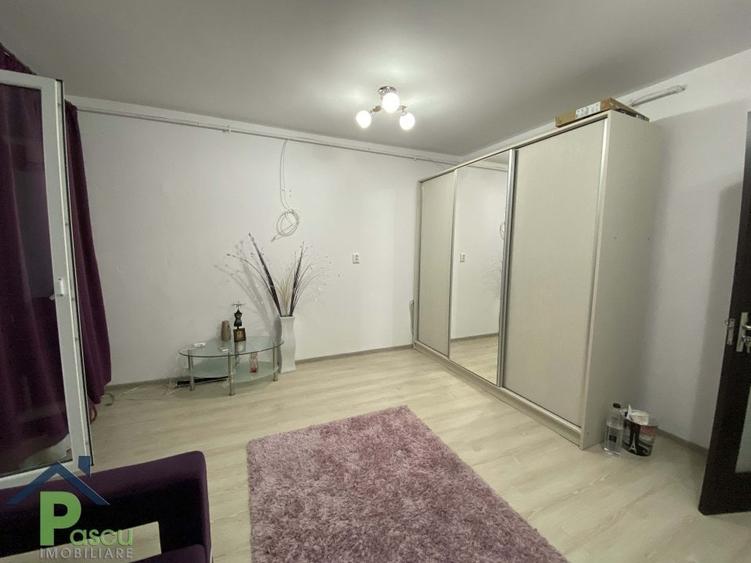 GIURGIULUI, str. Zetarilor, bloc 2018, cf. I, 38 mpu, centrala proprie - 2