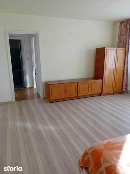Inchiriez apartament cu 2 camere - 4