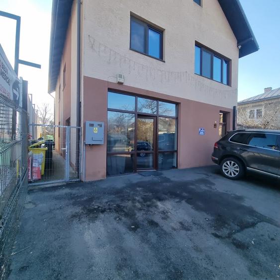 Inchiriere spatiu magazin/birou - 1