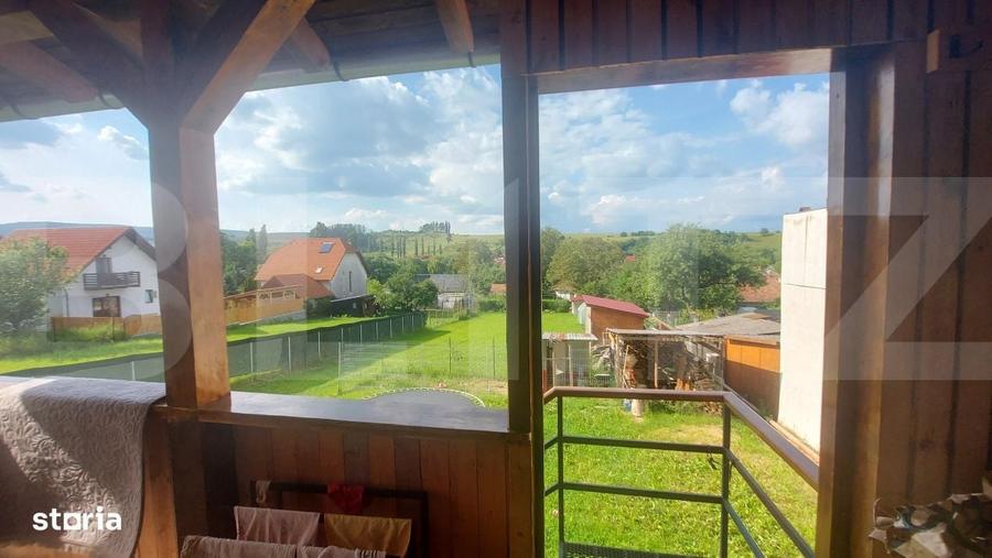 Casă cu 4 camere cu Teren 500 Mp în Central