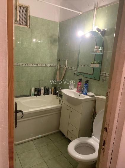 Vand apartament 3 camere