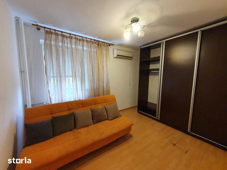 Apartament cu 3 camere semidecomandat în Drumul Taberei