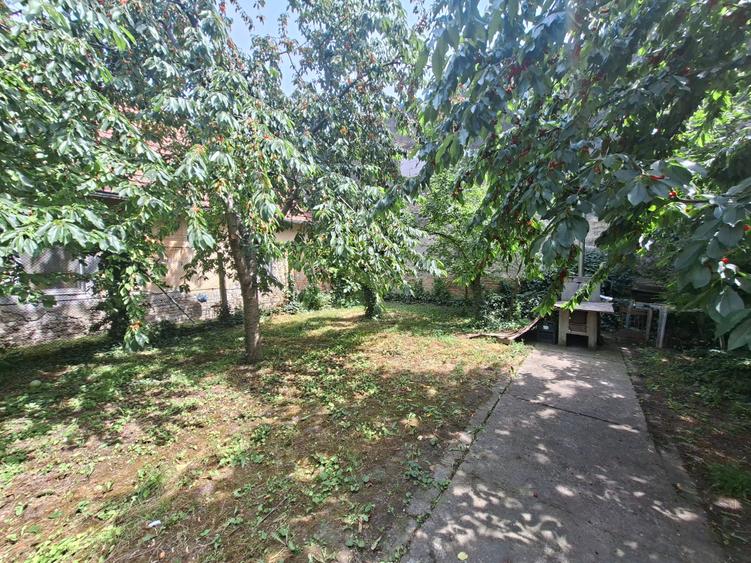 Casă cu 14 camere cu Canalizare în Take Ionescu