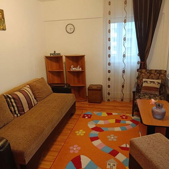 Garsonieră decomandată în Zăvoi