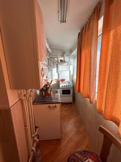 Apartament cu 2 camere semidecomandat, mobilat în Obor