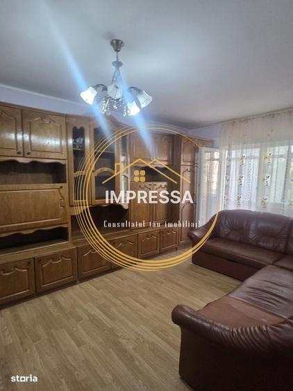 Apartament cu 3 camere decomandat în Burdujeni