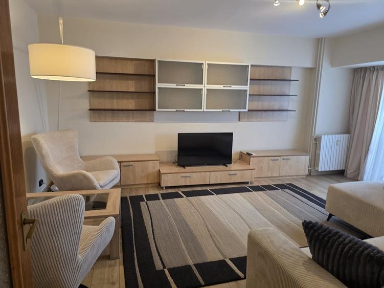 Apartament cu 2 camere decomandat în Octavian Goga