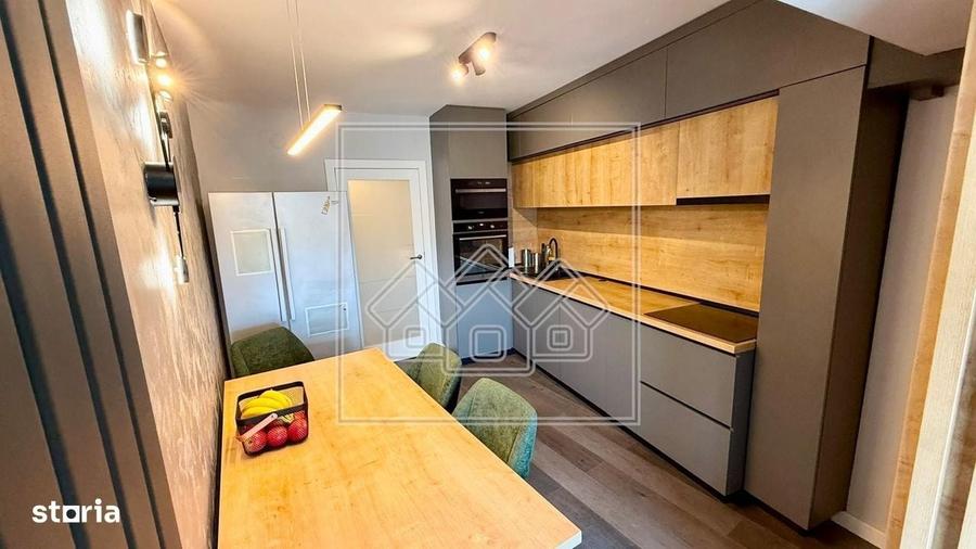 Apartament cu 4 camere în Central
