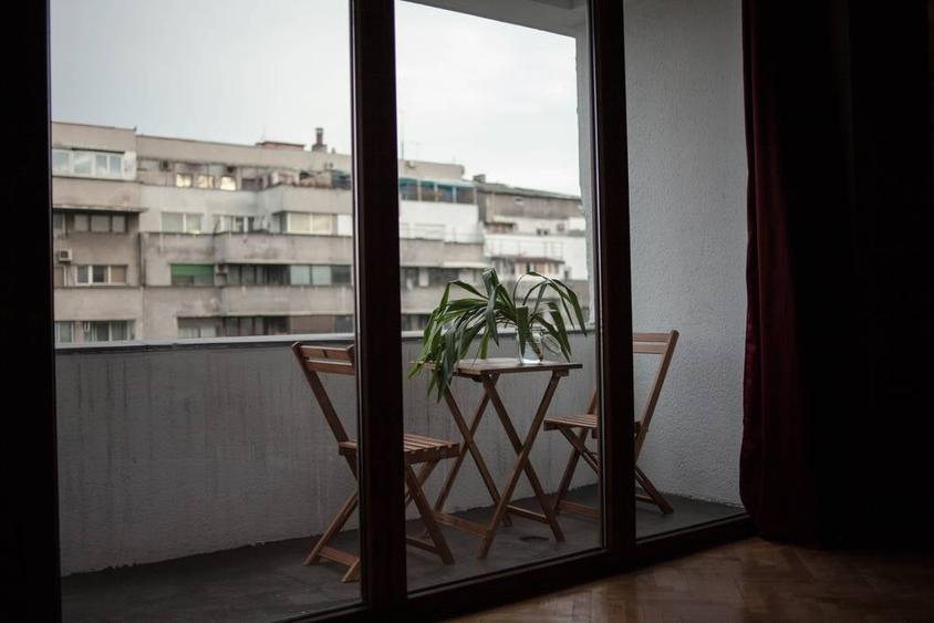 Apartament cu 4 camere decomandat, mobilat în Universitate