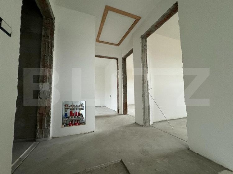 Casă individuală cu 4 camere cu Teren 300 Mp în Central