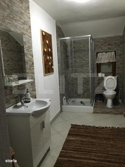 Casă cu 4 camere în Colibița