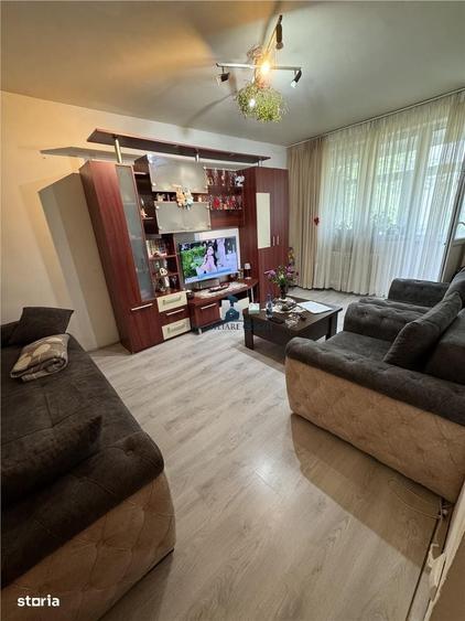 Apartament cu 3 camere decomandat în Giurgiului
