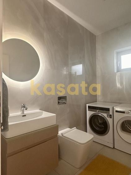 Duplex cu 6 camere cu Canalizare în Nord