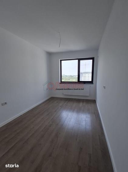 Apartament cu 4 camere în Metalurgiei