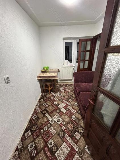 Vand apartament cu 2 camere decomandat - 1